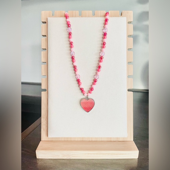 Other - Girls Beaded Heart Necklace, Stretchy, Approx 17 in, Red/Pink